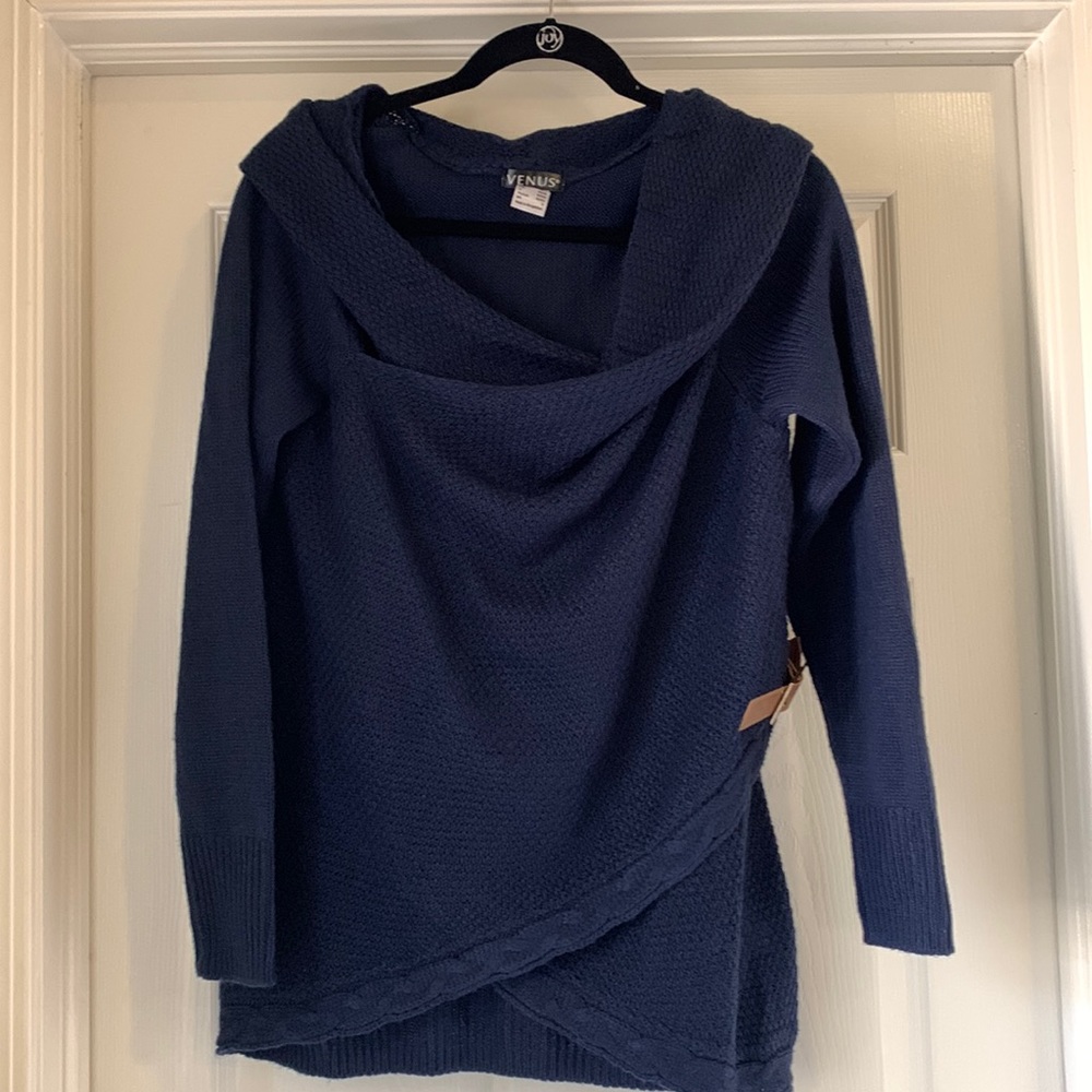 Women’s navy blue sweater size large